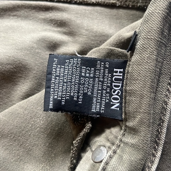 Hudson jeans. Great condition. Barely worn. Designer - Picture 4 of 6